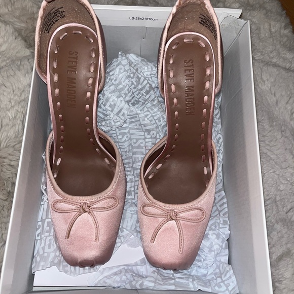 Steve Madden Pink Satin Ballerina Heels - Picture 4 of 9
